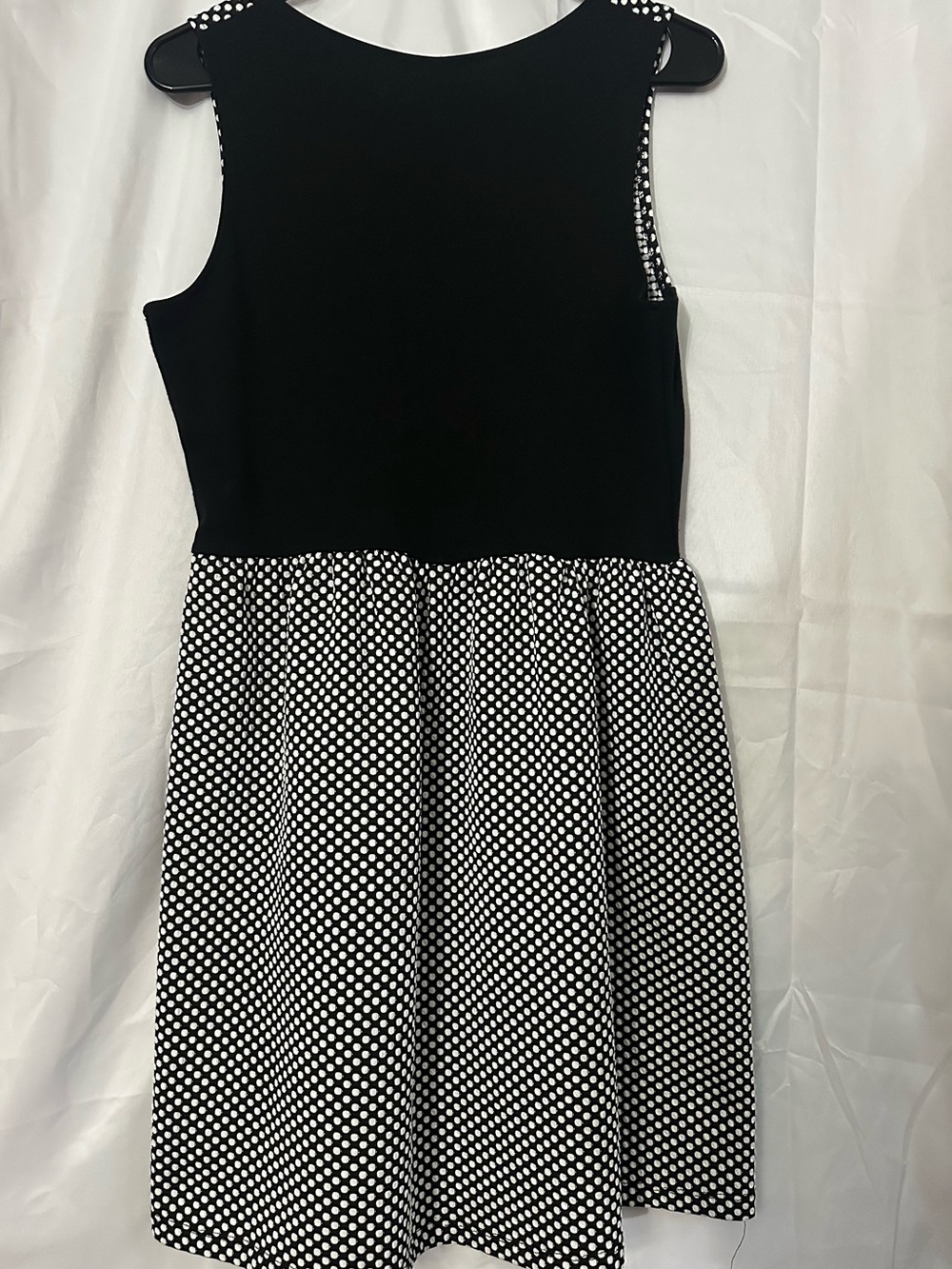 Sleeveless Black & White Polka Dot Fit-and-Flare Dress - Picture 3 of 3
